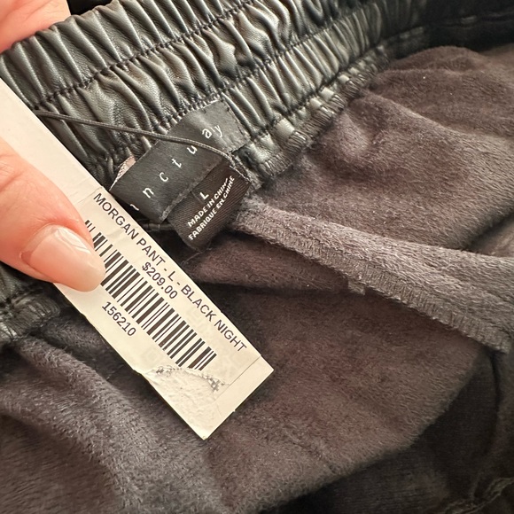 Sanctuary Morgan Leather Like Pant in Black Night - Picture 3 of 4